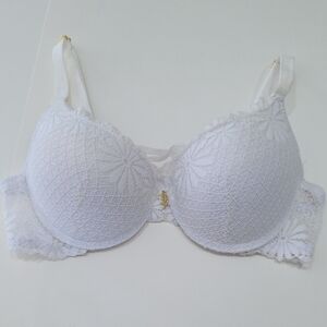 Juicy Couture Y2K Aesthetic White Floral Lace Romantic Padded Pushup Bra 34B